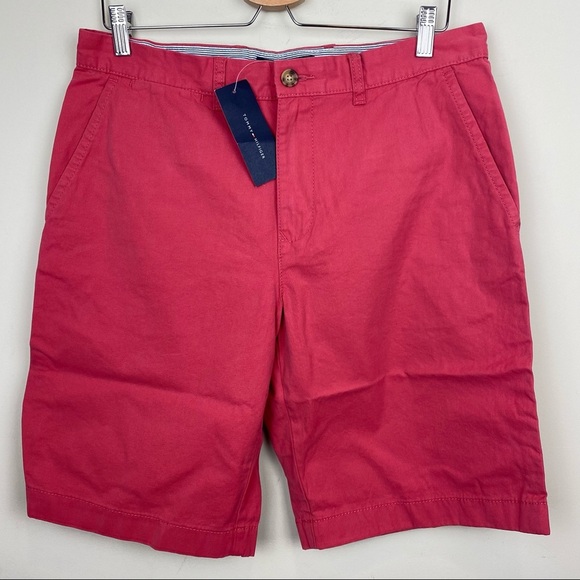 Tommy Hilfiger || Flat Front Shorts; Size 33 Waist - Picture 12 of 12